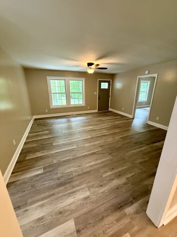 6 Mason Ln, Brush Creek, TN 38547