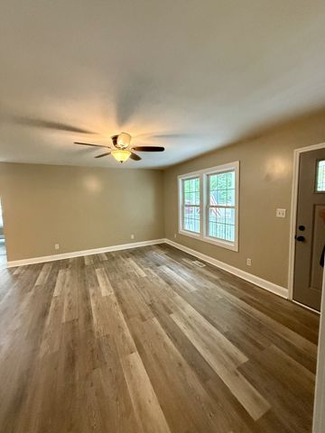 6 Mason Ln, Brush Creek, TN 38547