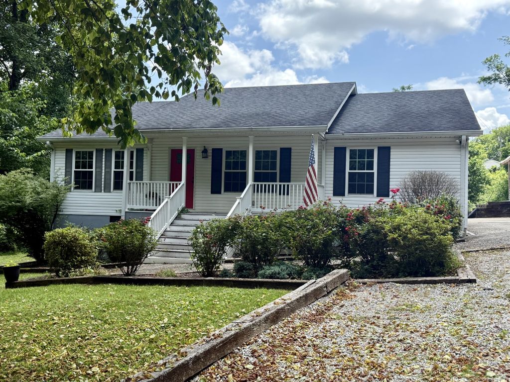 6 Mason Ln, Brush Creek, TN 38547