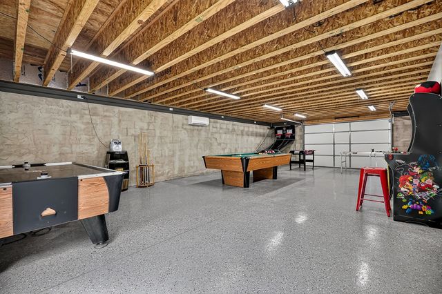 1400 Orlie Young Rd, Crab Orchard, TN 37723