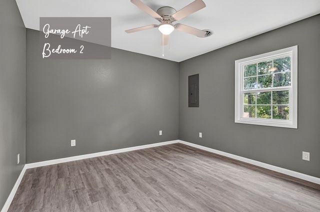 1400 Orlie Young Rd, Crab Orchard, TN 37723
