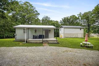 1400 Orlie Young Rd, Crab Orchard, TN 37723