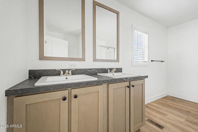 1091 S CEDAR Drive, Apache Junction, AZ 85120