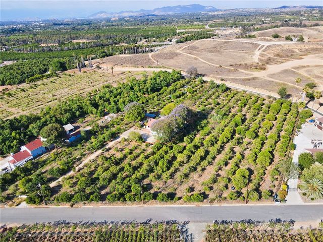 2049 Myers, Riverside, CA 92503
