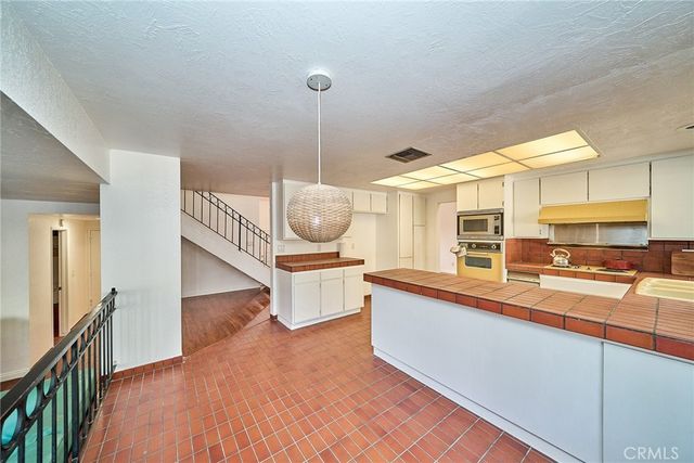2049 Myers, Riverside, CA 92503