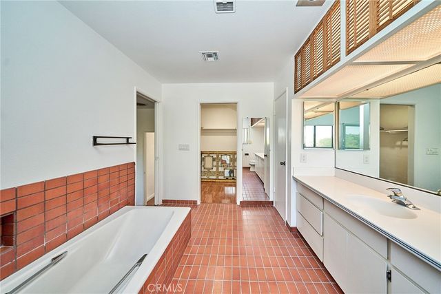 2049 Myers, Riverside, CA 92503