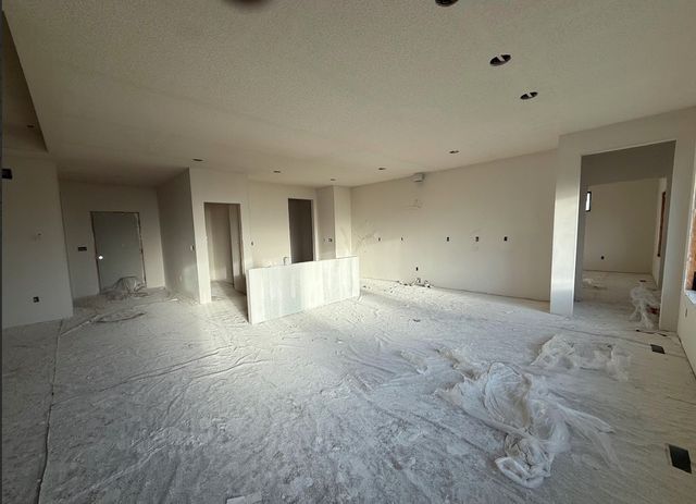 4657 174th Street, Urbandale, IA 50323