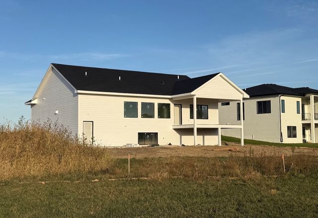 4657 174th Street, Urbandale, IA 50323