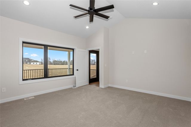 4657 174th Street, Urbandale, IA 50323