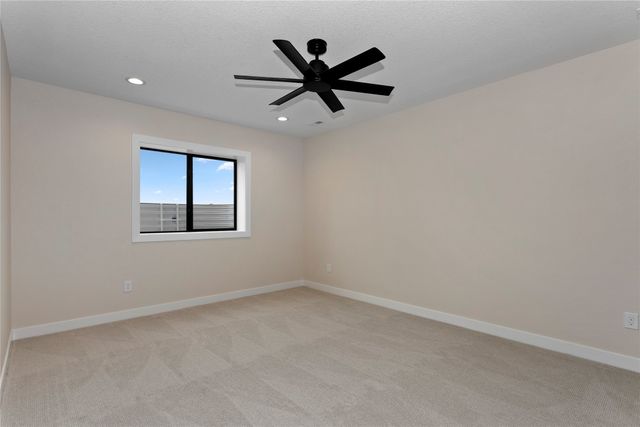 4657 174th Street, Urbandale, IA 50323