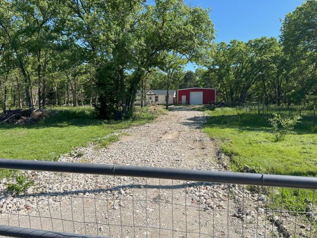 9592 R And R Circle, Kemp, TX 75143