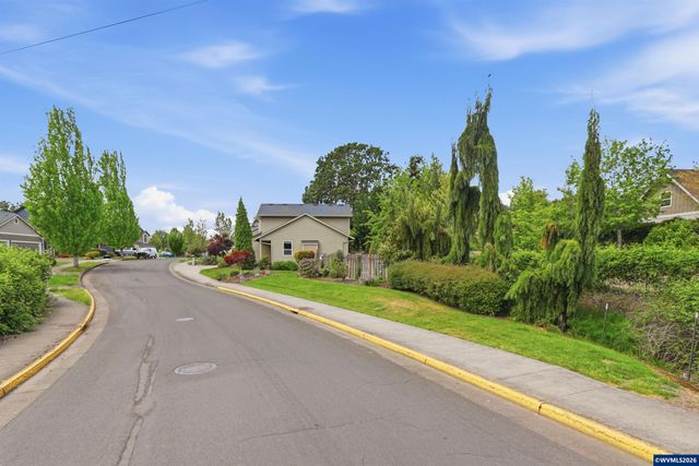 1931 Arroyo Ridge Dr NW, Albany, OR 97321