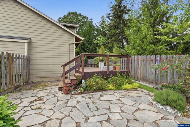 1931 Arroyo Ridge Dr NW, Albany, OR 97321