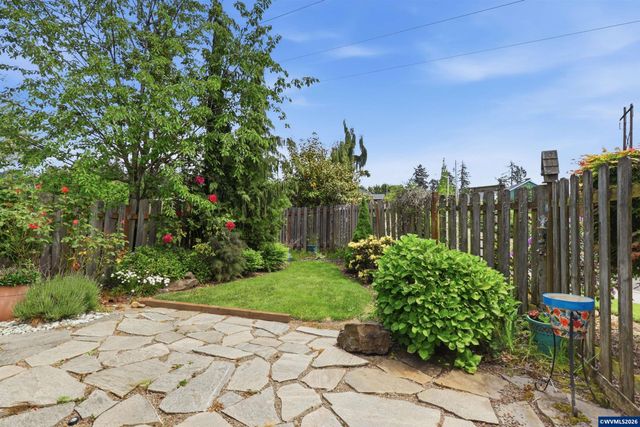 1931 Arroyo Ridge Dr NW, Albany, OR 97321