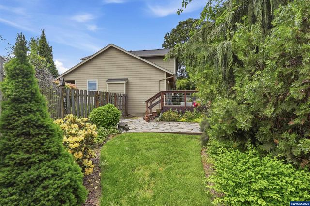 1931 Arroyo Ridge Dr NW, Albany, OR 97321