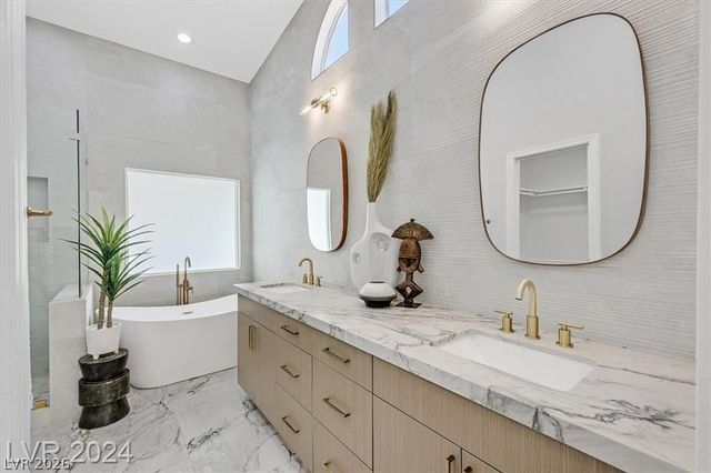 8 Barton Spring Circle, Henderson, NV 89074