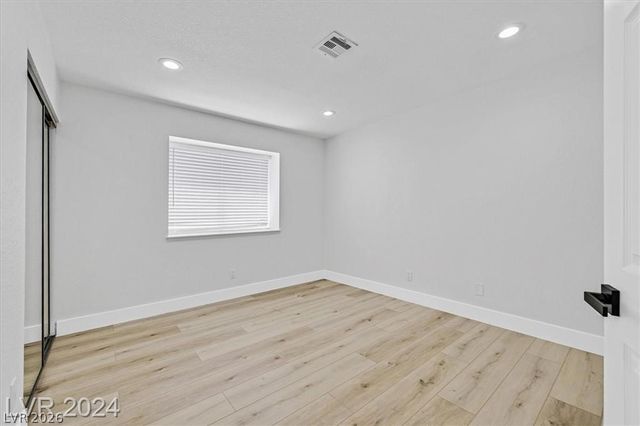 8 Barton Spring Circle, Henderson, NV 89074