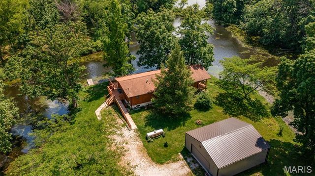 5939 Oak Creek Trail, Mount Olive, IL 62069