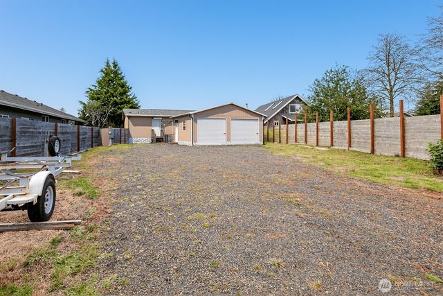 510 Sunset Avenue NE, Ocean Shores, WA 98569