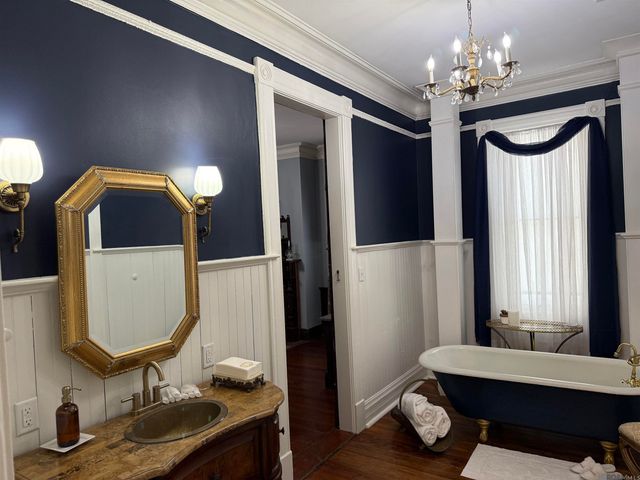 23730 Eden St, Plaquemine, LA 70764