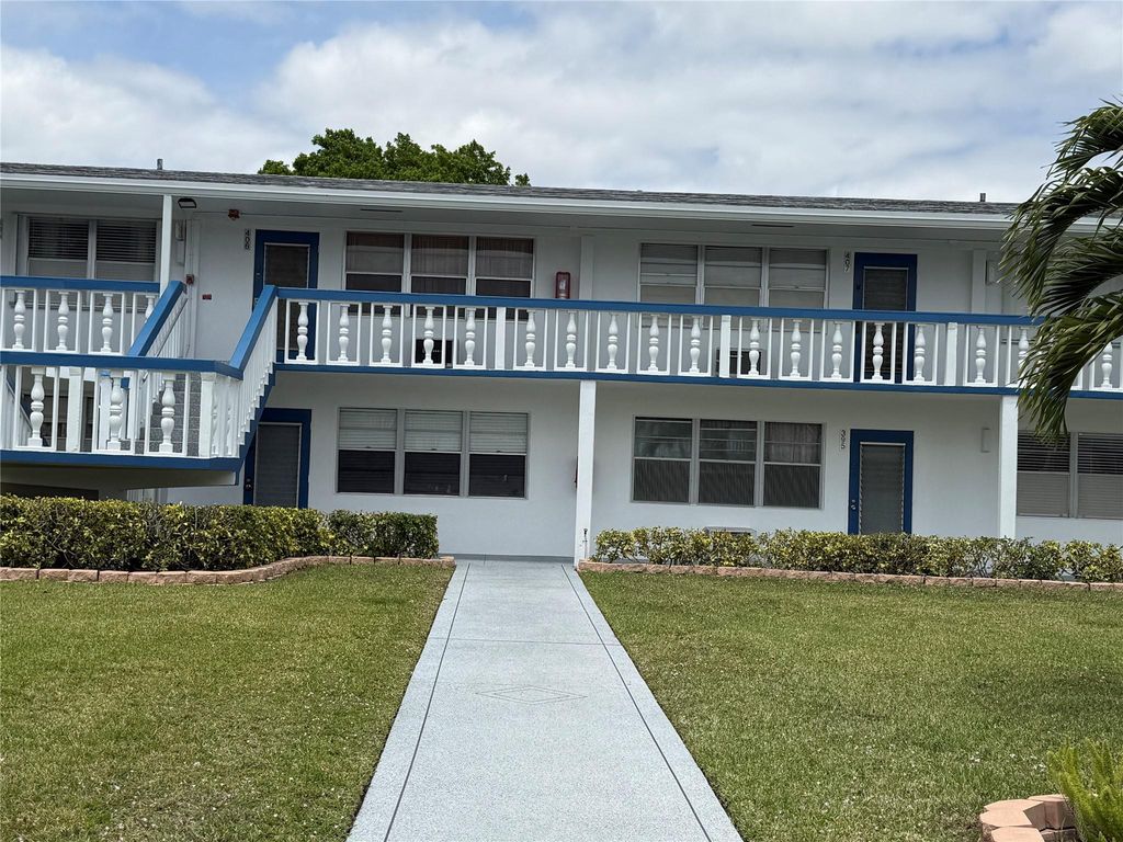411 TELFRD S 411, Deerfield Beach, FL 33442