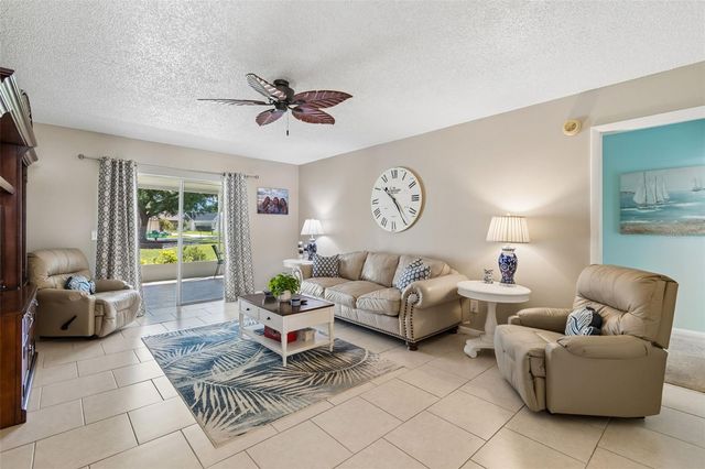 9702 LITTLE POND WAY, Tampa, FL 33647