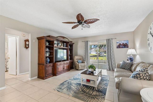 9702 LITTLE POND WAY, Tampa, FL 33647