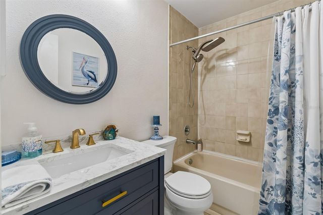 9702 LITTLE POND WAY, Tampa, FL 33647