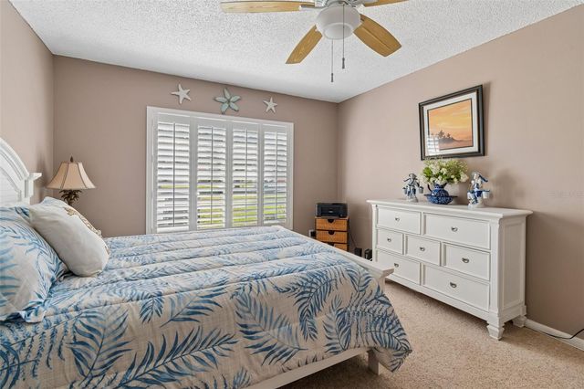 9702 LITTLE POND WAY, Tampa, FL 33647