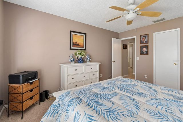 9702 LITTLE POND WAY, Tampa, FL 33647