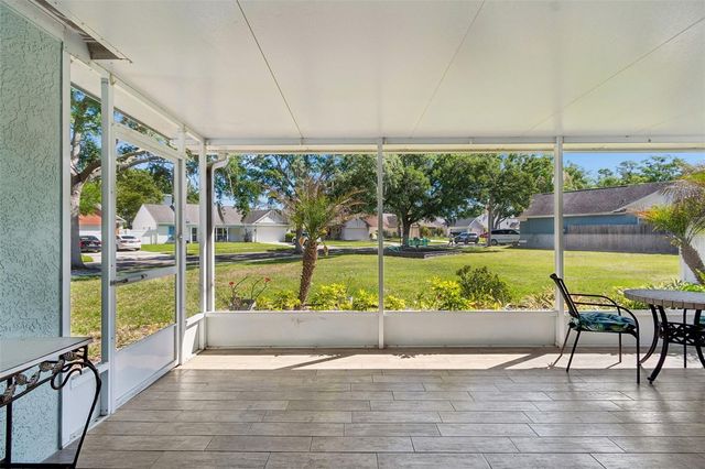 9702 LITTLE POND WAY, Tampa, FL 33647