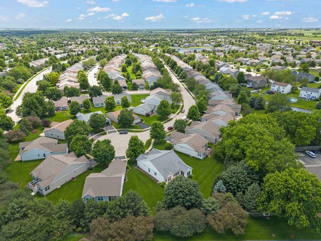 105 National Court, Shorewood, IL 60404