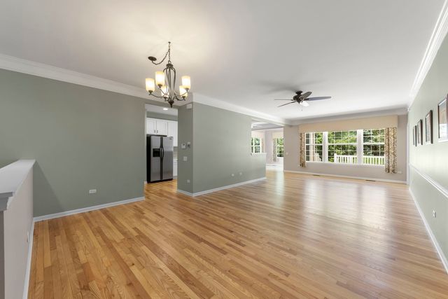 105 National Court, Shorewood, IL 60404