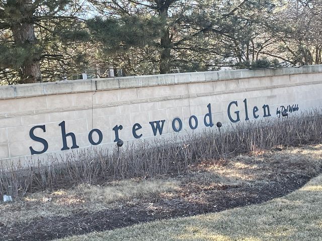 105 National Court, Shorewood, IL 60404