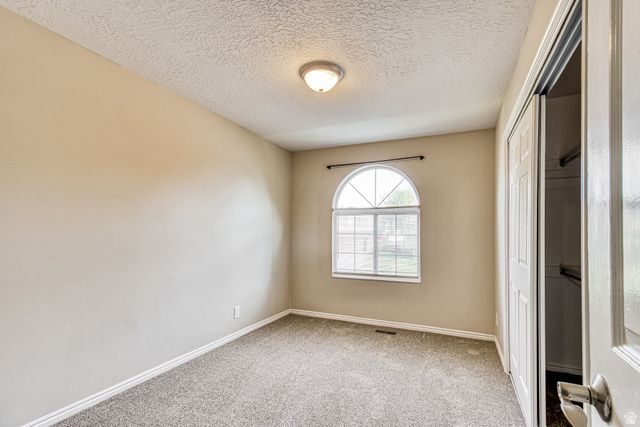 2816 W 4375 S, Roy, UT 84067