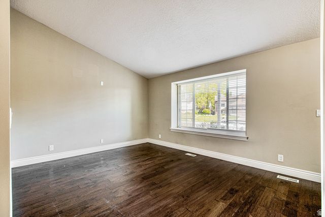2816 W 4375 S, Roy, UT 84067