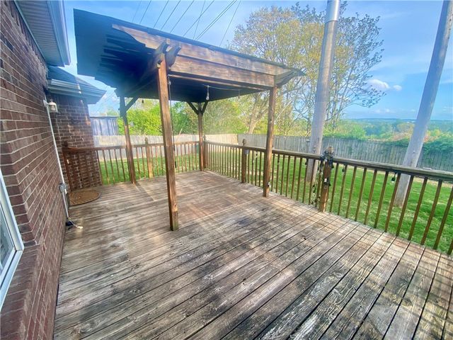 2807 Foxwood Drive, Springdale, AR 72762