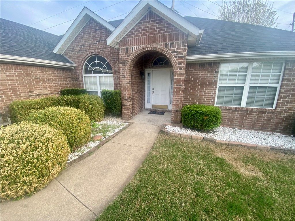 2807 Foxwood Drive, Springdale, AR 72762