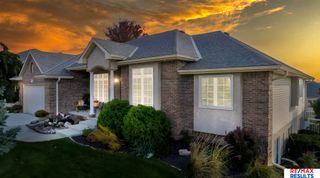 19211 Sahler Street, Omaha, NE 68022