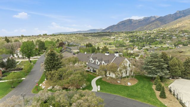 12 NORTHRIDGE LN, Sandy, UT 84092