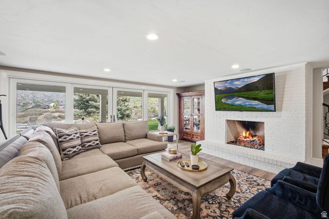 12 NORTHRIDGE LN, Sandy, UT 84092