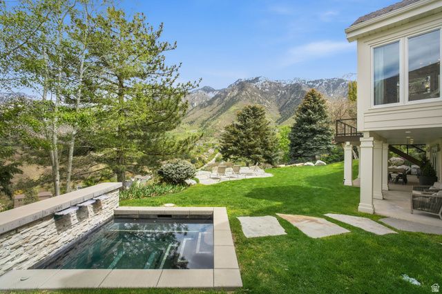 12 NORTHRIDGE LN, Sandy, UT 84092