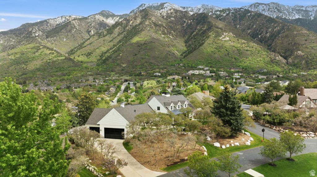 12 NORTHRIDGE LN, Sandy, UT 84092