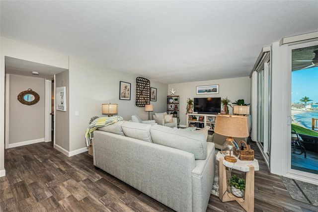 5825 PUERTA DEL SOL BOULEVARD S 166, St Petersburg, FL 33715
