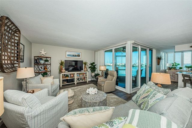 5825 PUERTA DEL SOL BOULEVARD S 166, St Petersburg, FL 33715