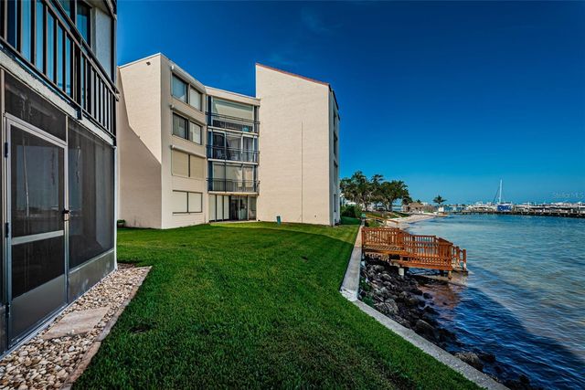 5825 PUERTA DEL SOL BOULEVARD S 166, St Petersburg, FL 33715