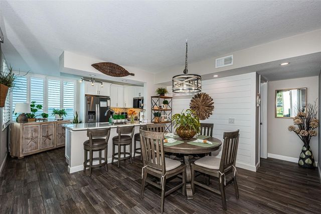 5825 PUERTA DEL SOL BOULEVARD S 166, St Petersburg, FL 33715