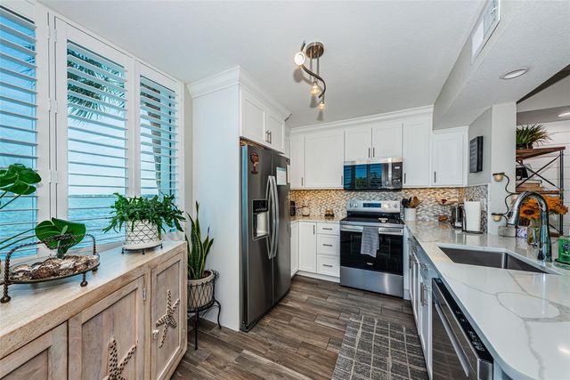 5825 PUERTA DEL SOL BOULEVARD S 166, St Petersburg, FL 33715