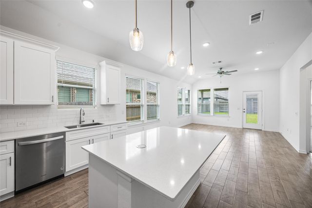 15110 Wild Gully Way, Conroe, TX 77302