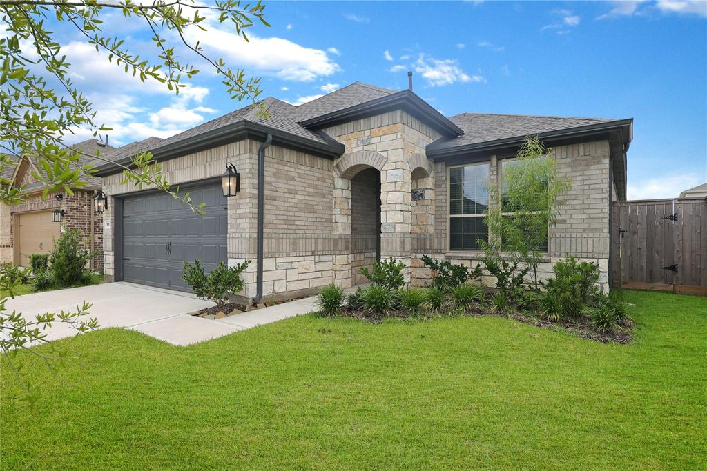 15110 Wild Gully Way, Conroe, TX 77302